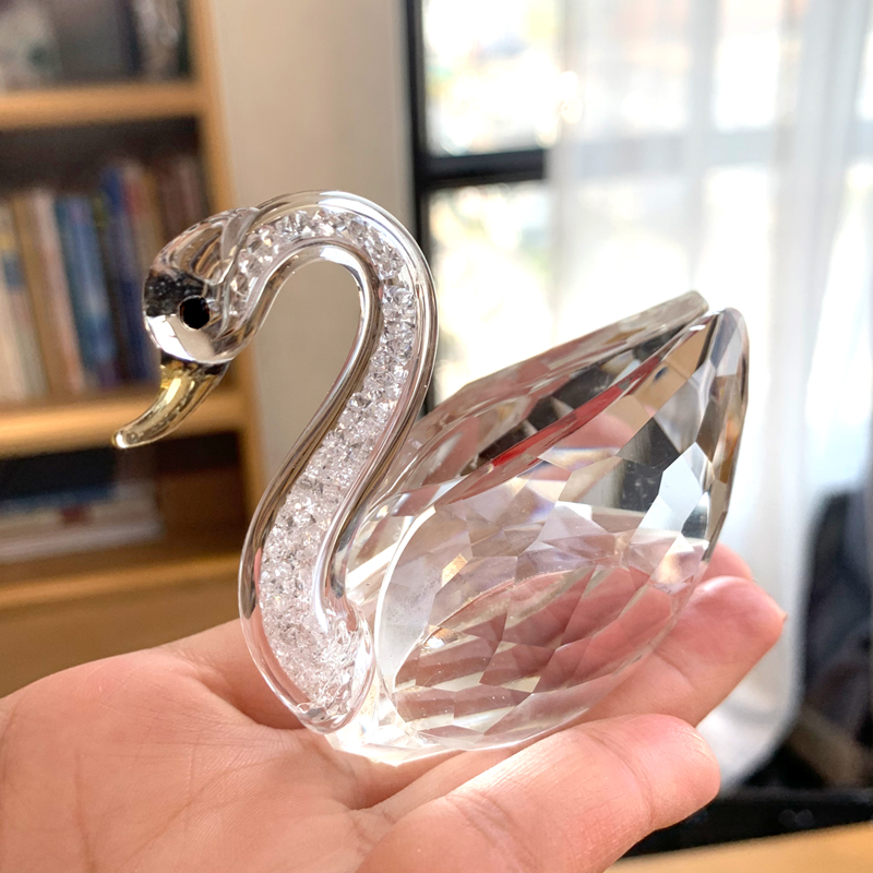ガラスの白鳥とダイヤモンドの置物,テーブルの装飾,結婚式の装 - Paper Weight Crystal のレビューと価格